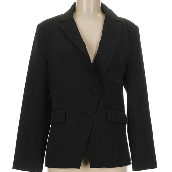 Revamped Jackets & Blazers - NWT Revamped Elegant Black Blazer